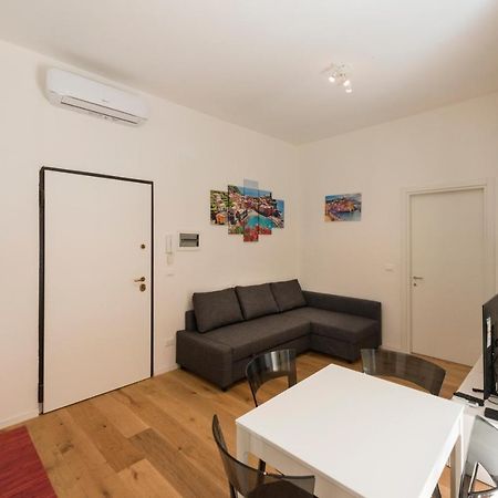 The Hiking House Apartment Genoa Bagian luar foto