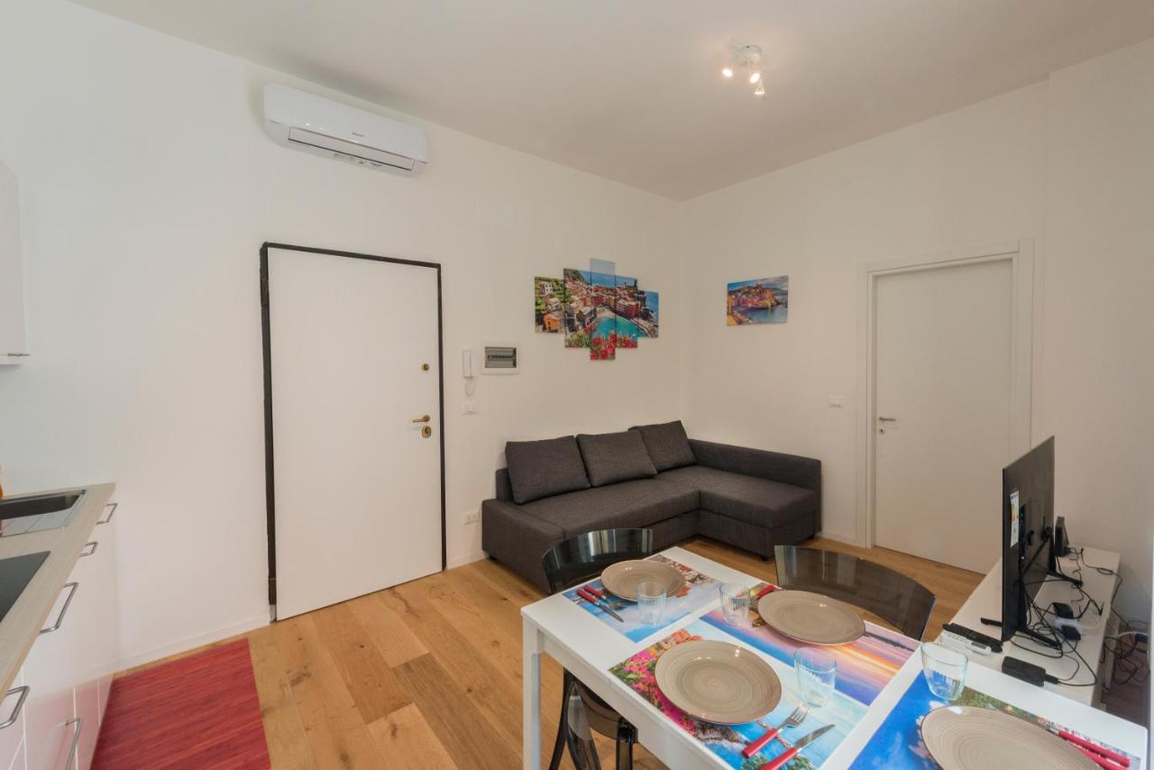 The Hiking House Apartment Genoa Bagian luar foto